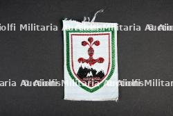 Lot d'insignes du Groupement 37 — miniature 4