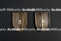 Lot d'insignes du Groupement 37 — photo 2