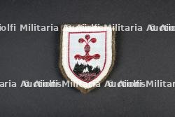Ensemble d'insignes et de diplômes — miniature 4