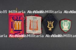 Lot d'insignes des Chantier de la jeunesse, musique des Chantiers