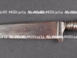 Ensemble de souvenirs allemands poignard, cadre photo, coiffe de casque Stahlhelm. Set of German keepsakes including dagger photo frame and Stahlhelm liner — photo 6