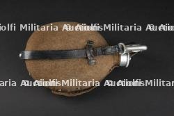 Gourde allemande. German Canteen. — photo 2