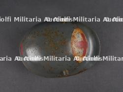 Miniature de Stahlhelm M1916 d'infirmier de la Garde. Miniature M1916 Stahlhelm of a Guard medic — photo 7