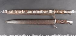 Deux baïonnettes allemandes 98-05 à dents de scie meulées. Two German 98-05 bayonets with ground-down sawbacks — photo 1