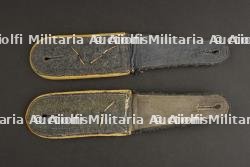 Pattes d epaule LW. LW shoulder straps. — photo 2