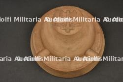 Cendrier à la Francisque signé Vuitton. Ashtray with Francisque emblem signed Vuitton.
