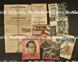 Un lot de revues. A lot of magazines.