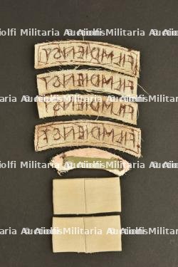 Insignes War Correspondent Hollandais. — miniature 2