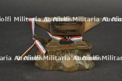 Enclume en Bronze  Forgeons la Nouvelle France. Bronze Anvil Let’s Forge the New France — miniature 8
