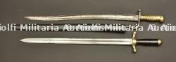 Ensemble d'armes blanches.