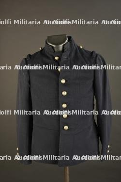 Ensemble d'uniformes français. — miniature 2