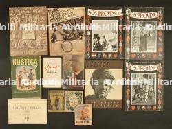Un lot de revues. A lot of magazines.