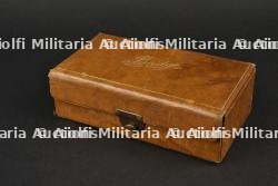 coffré jeu de bridge orné d’une francisque. Bridge Game Box Decorated with a Francisque — photo 8
