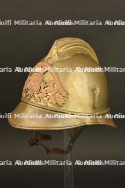 Casque des pompiers de paris. — photo 9