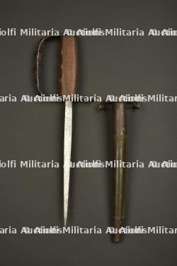 Trench Knife.