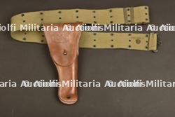 Ceinturon US et holster de Colt 45.