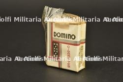 Paquet de cigarettes Domino.