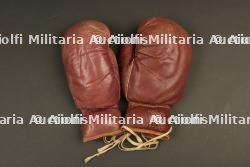 Gants de boxe US.