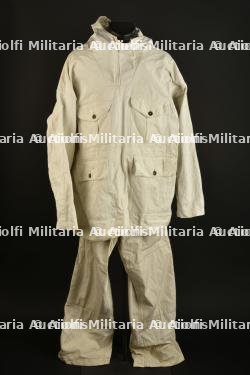 Uniforme de camouflage hivernal.