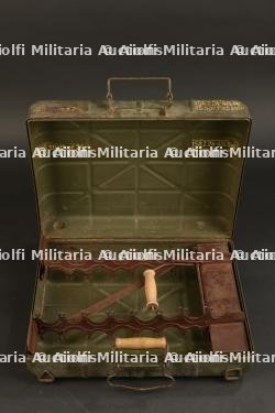 Valise grenade à manches. — miniature 5