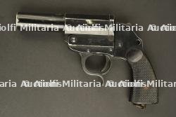 Pistolet lance fusée allemand.