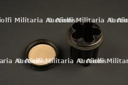 Boite pour cartouche de lance-fusée allemand. — photo 3