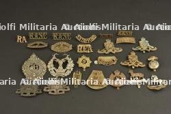 Lot de 25 badges et titres d'épaule britanniques 1ère guerre