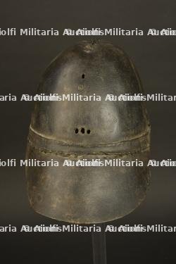 Relique de casque bavarois à chenille Raupenhelm modèle 1845.
