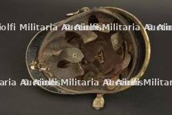 Casque bavarois à chenille Raupenhelm modèle 1868 troupes montées. — photo 3