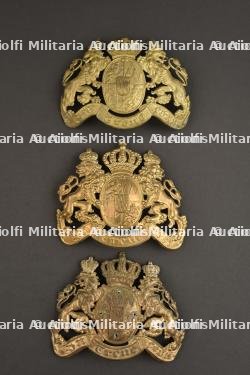 Ensemble de 3 plaques de casque à pointe bavarois.
