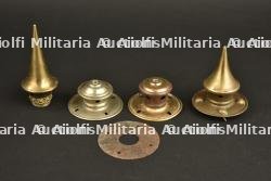 Ensemble de pièces détachées de casques à pointe