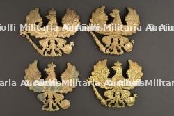 Ensemble de 4 plaques de casque à pointe prussiens
