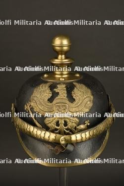 Casque à pointe d'un artilleur du FAR21 Von Clausewitz