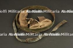 Coiffe de Stahlhelm et jugulaire de casque à pointe