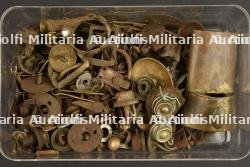 lot de pièces détachées de casques et divers