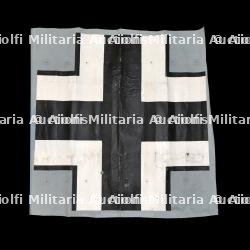 Croix de planeur allemand capturée par les FFI à Valenciennes. Captured German glider cross taken by the French Forces of the Interior in Valenciennes.