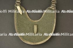 Lot de deux reproductions de hausse-cols prussiens. Lot of 2 prussian gorget reproductions. Preussen Konvolut 2 Neufertigung Ringkragen — miniature 3
