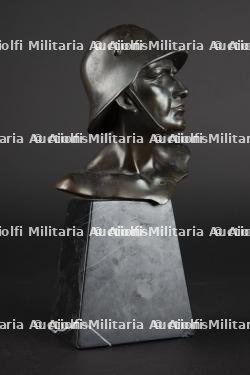 Buste allemand de bureau. German office bust — photo 1