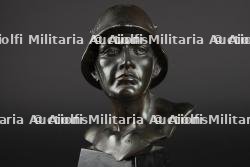 Buste allemand de bureau. German office bust — miniature 3