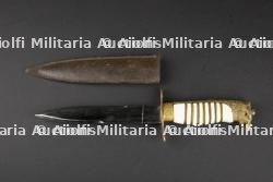 Poignard type italien. Italian type dagger.
