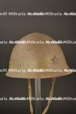 Casque japonais type 90. Japanese helmet type 90.