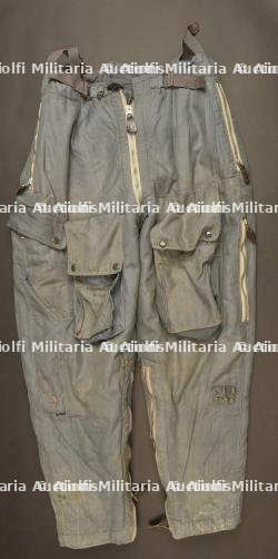 Pantalon de vol allemand. German flight trousers.