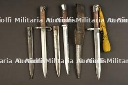Autriche, trois baïonnettes M95 avec support portepee — photo 1