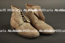Paire de brodequins modèle 1917