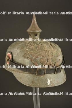Casque à pointe en tôle prussien