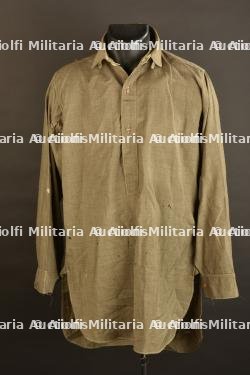 Chemise britannique d'officier.