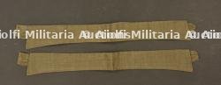 Faux cols de chemise britanniques.