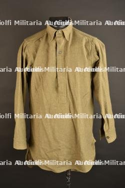 Chemise britannique.