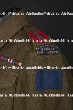 Battle Dress du Royal Canadian Hamilton Light Infantry. — miniature 7
