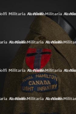 Battle Dress du Royal Canadian Hamilton Light Infantry. — miniature 10